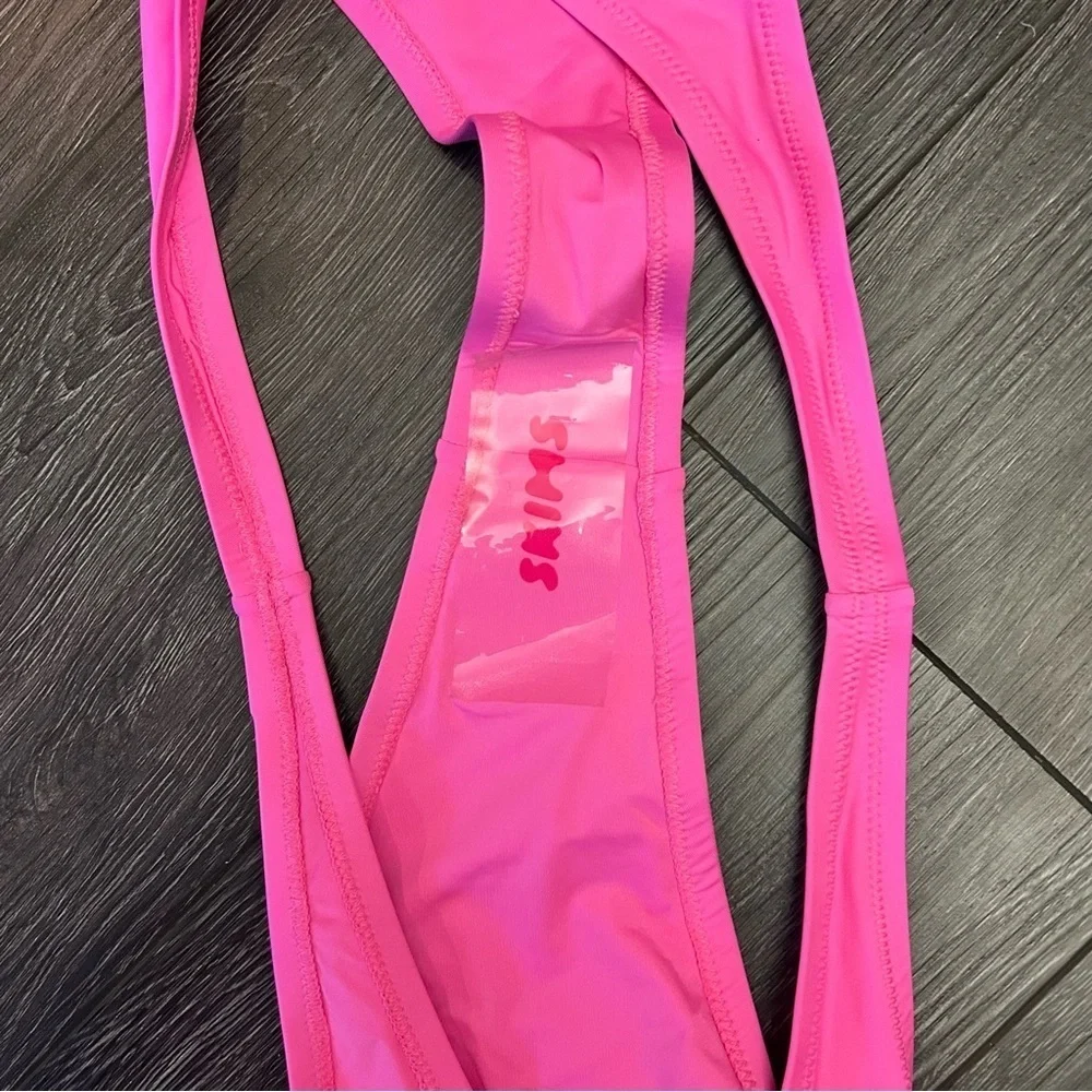 SKIMS Signature Swim Thong Neon Orchid 3X